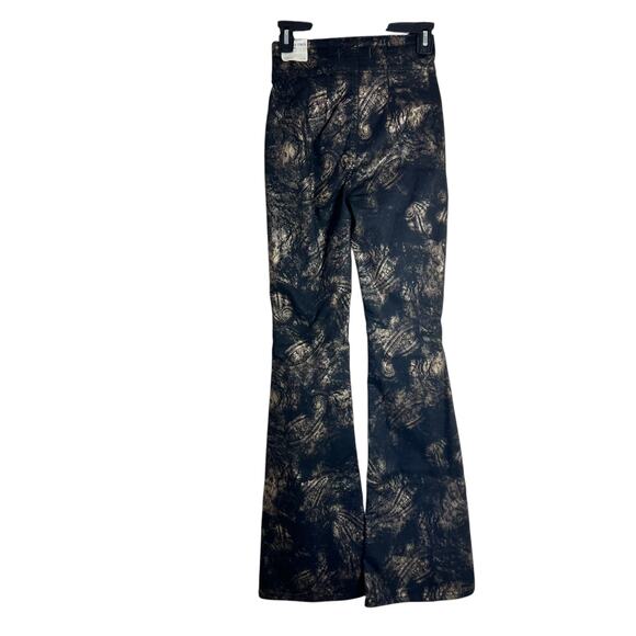 Free People We The Free Jayde Metallic Printed Flare Jeans In Black Tie Size 25 - Picture 3 of 10
